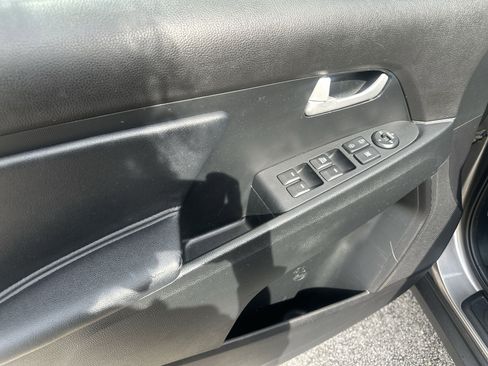 Used 2015 Kia Sportage LX image 15