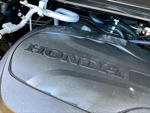 Used 2022 Honda Pilot Elite image 32