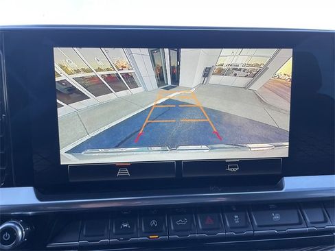 Used 2023 GMC Sierra 1500 Elevation image 26