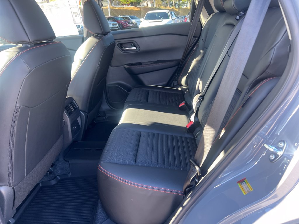 Certified 2026 Nissan Rogue SV AWD/4WD image 25