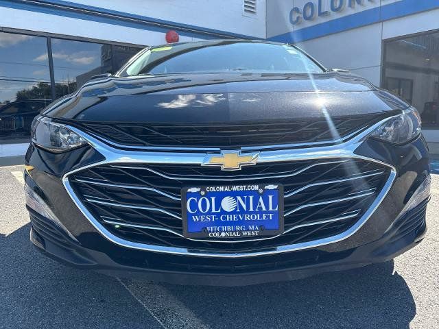 Used 2023 Chevrolet Malibu LT FWD image 2