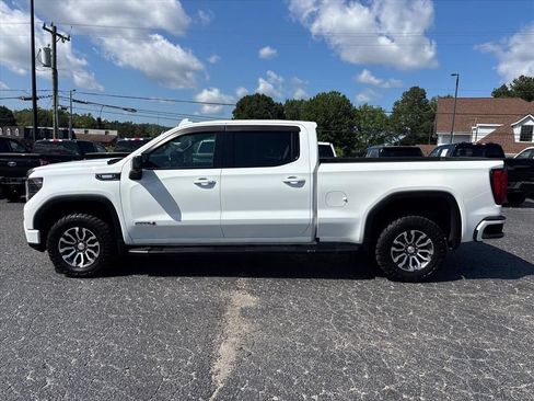Used 2022 GMC Sierra 1500 AT4 AWD/4WD image 4