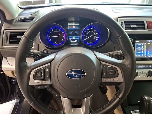 Used 2017 Subaru Outback 2.5i Premium AWD/4WD image 18