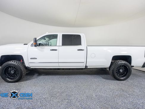 Used 2018 Chevrolet Silverado 3500 High Country w/ Duramax Plus Package AWD/4WD image 4