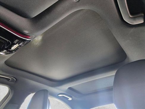 Used 2025 Mercedes-Benz C 300 Sedan image 15