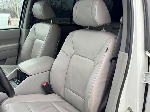 Used 2014 Honda Pilot Touring image 14