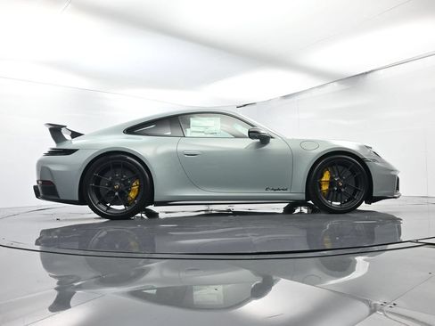 Certified 2025 Porsche 911 Carrera GTS RWD image 49