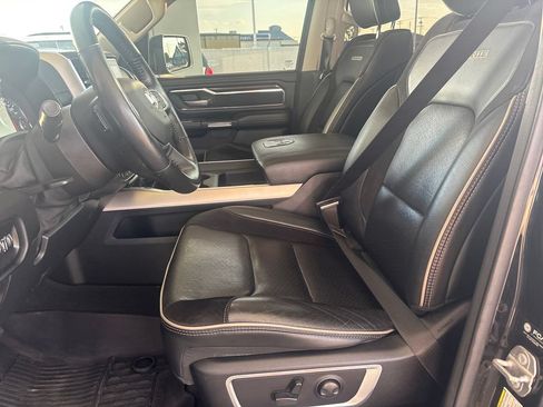 Used 2022 RAM 1500 Laramie AWD/4WD image 15