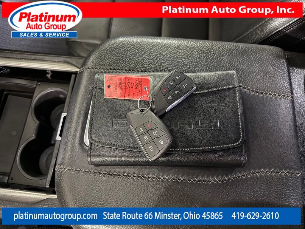 Used 2021 GMC Yukon Denali w/ Denali Premium Package AWD/4WD image 25