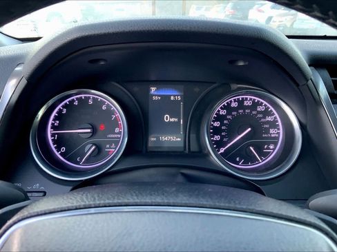 Used 2019 Toyota Camry SE image 24