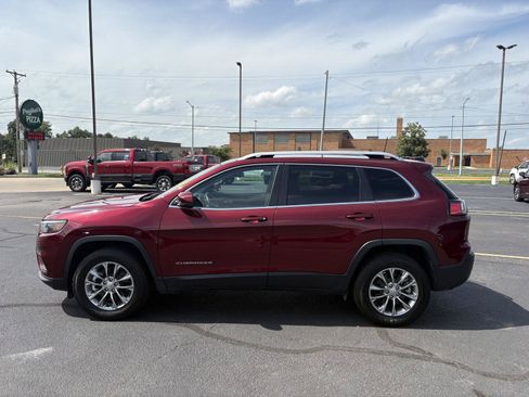 Used 2021 Jeep Cherokee Latitude Lux w/ Comfort/Convenience Group AWD/4WD image 21