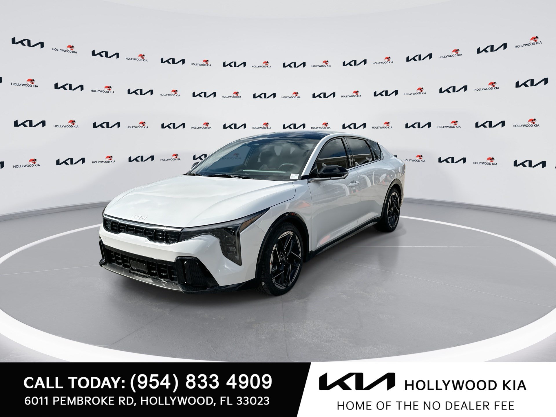 New 2026 Kia K4 GT-Line w/ GT-Line Premium Package FWD image 4