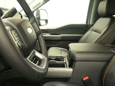 New 2026 Ford F250 Lariat w/ Black Appearance Package AWD/4WD image 20