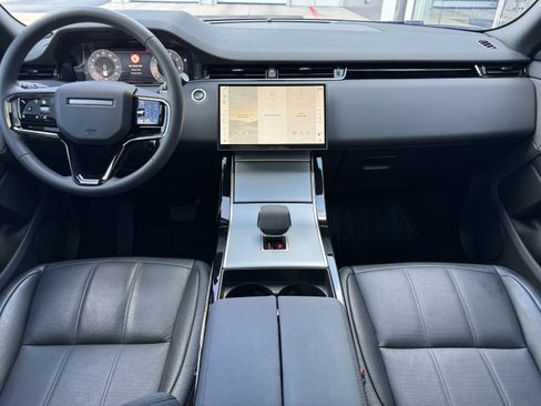 Used 2024 Land Rover Range Rover Evoque S AWD/4WD image 4