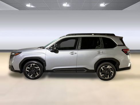 Used 2025 Subaru Forester Limited w/ Popular Package #1 AWD/4WD image 2
