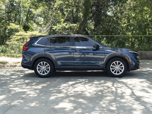 Used 2024 Honda CR-V EX image 10