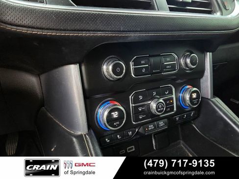 Used 2023 GMC Yukon SLT w/ SLT Premium Package AWD/4WD image 19