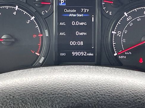 Used 2022 Toyota 4Runner SR5 AWD/4WD image 15