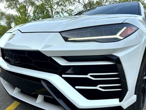 Used 2021 Lamborghini Urus image 12