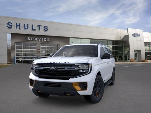 New 2025 Ford Expedition Tremor image 2