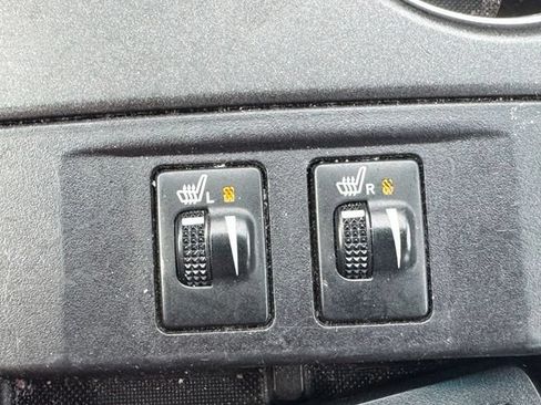Used 2017 Toyota Camry XLE w/ Moonroof Package FWD image 22