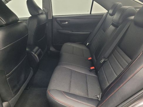 Used 2016 Toyota Camry SE image 18