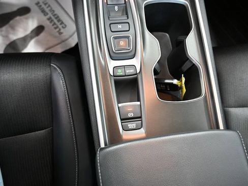 Used 2018 Honda Accord Sport image 20