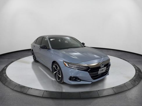 Used 2022 Honda Accord Sport image 3