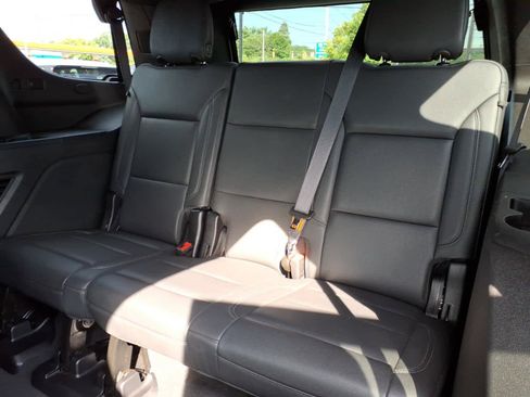 Used 2024 Chevrolet Tahoe LT AWD/4WD image 17