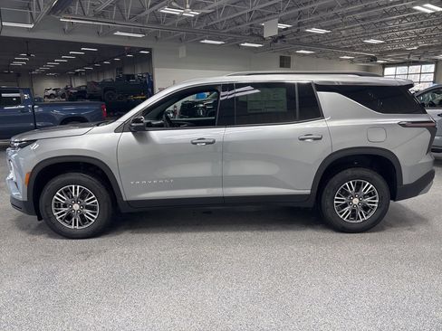 New 2026 Chevrolet Traverse LT image 4