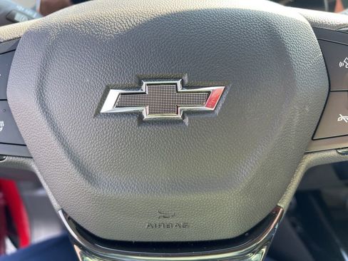 New 2026 Chevrolet Trax RS w/ Sunroof Package FWD image 20
