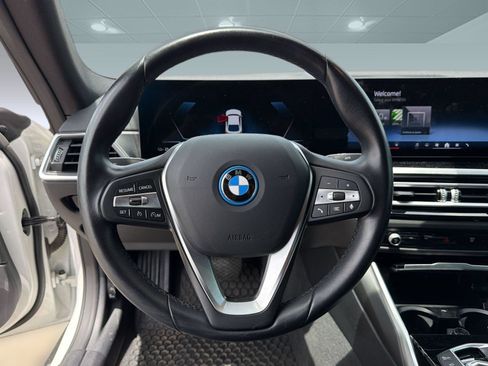 Used 2024 BMW i4 eDrive35 w/ Convenience Package RWD image 11