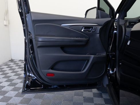 Used 2019 Honda Passport EX-L image 16