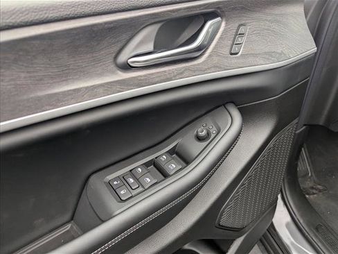 New 2025 Jeep Grand Cherokee Limited image 19