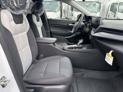 New 2026 Chevrolet Trax LS w/ Driver Confidence Package image 25
