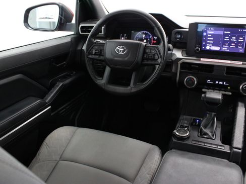 Used 2024 Toyota Tacoma SR5 AWD/4WD image 30