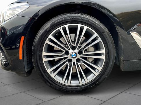 Used 2018 BMW 530i image 9