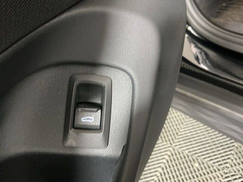 Certified 2024 BMW 530i w/ Premium Package image 27