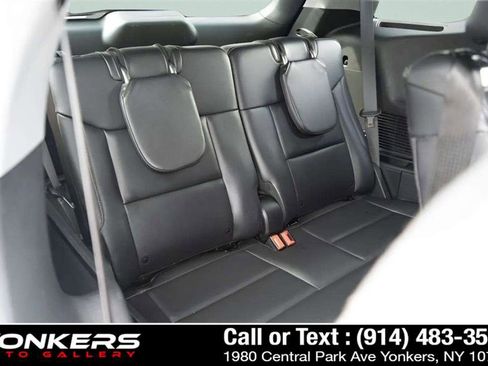 Used 2023 Ford Explorer Limited image 38