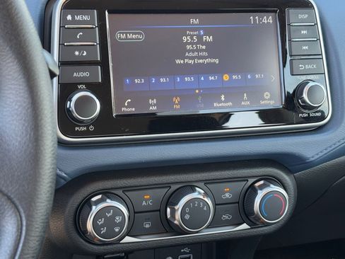 Certified 2025 Nissan Versa SV image 22