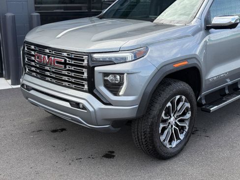 Used 2024 GMC Canyon Denali image 6