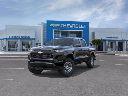 New 2025 Chevrolet Colorado LT image 8
