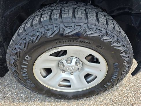 Used 2022 RAM 1500 Tradesman w/ Tradesman Group RWD image 12