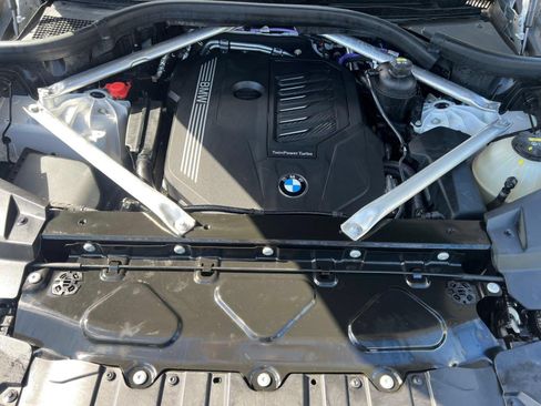 Used 2023 BMW X5 xDrive40i w/ Premium Package AWD/4WD image 31