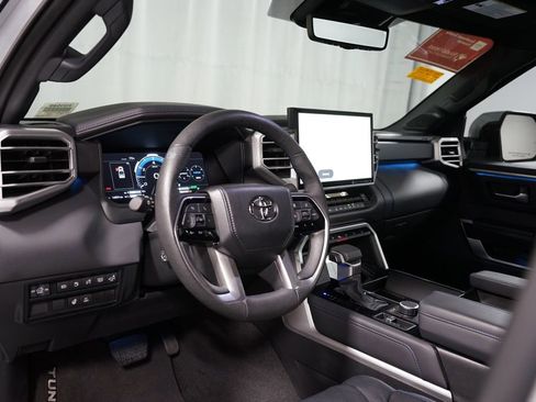 Used 2023 Toyota Tundra Platinum AWD/4WD image 7