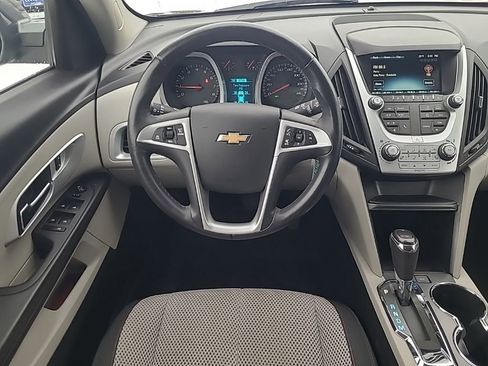 Used 2017 Chevrolet Equinox LT w/ Convenience Package image 12