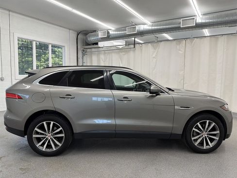 Used 2019 Jaguar F-PACE Prestige AWD/4WD image 4