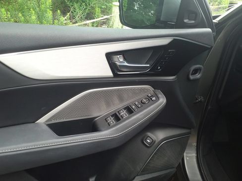Used 2023 Acura MDX FWD w/ Technology Package image 17