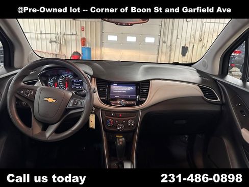Used 2020 Chevrolet Trax LS w/ Tint and Cruise Package AWD/4WD image 18