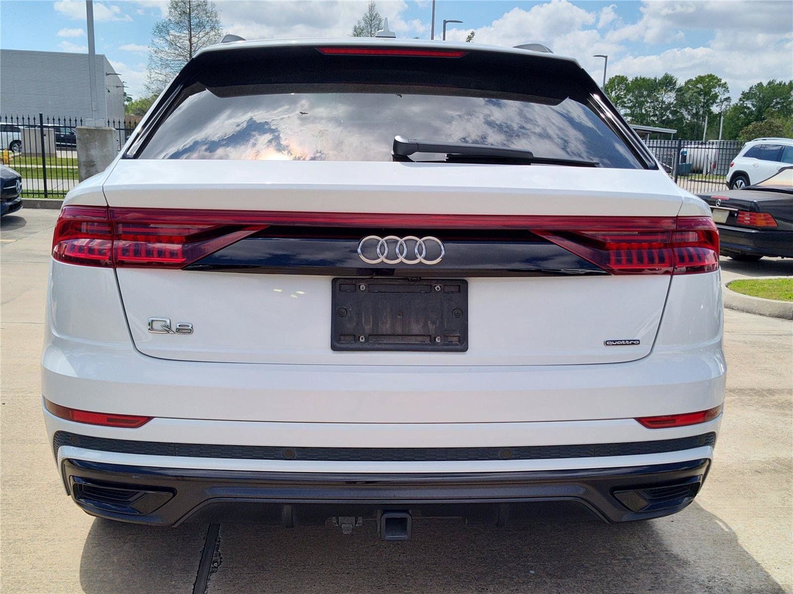 Used 2019 Audi Q8 Prestige w/ Adaptive Chassis Package AWD/4WD image 5